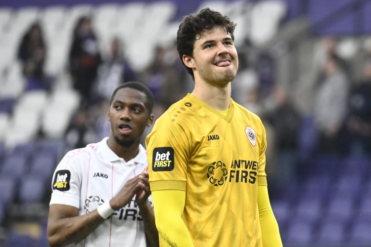 曼联与国米竞逐安特卫普门将拉门斯